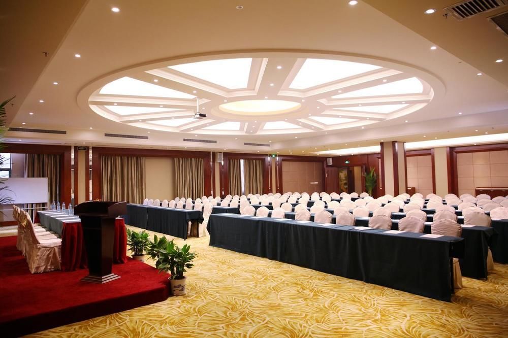 Jinhu Hotel Nanchang  Extérieur photo