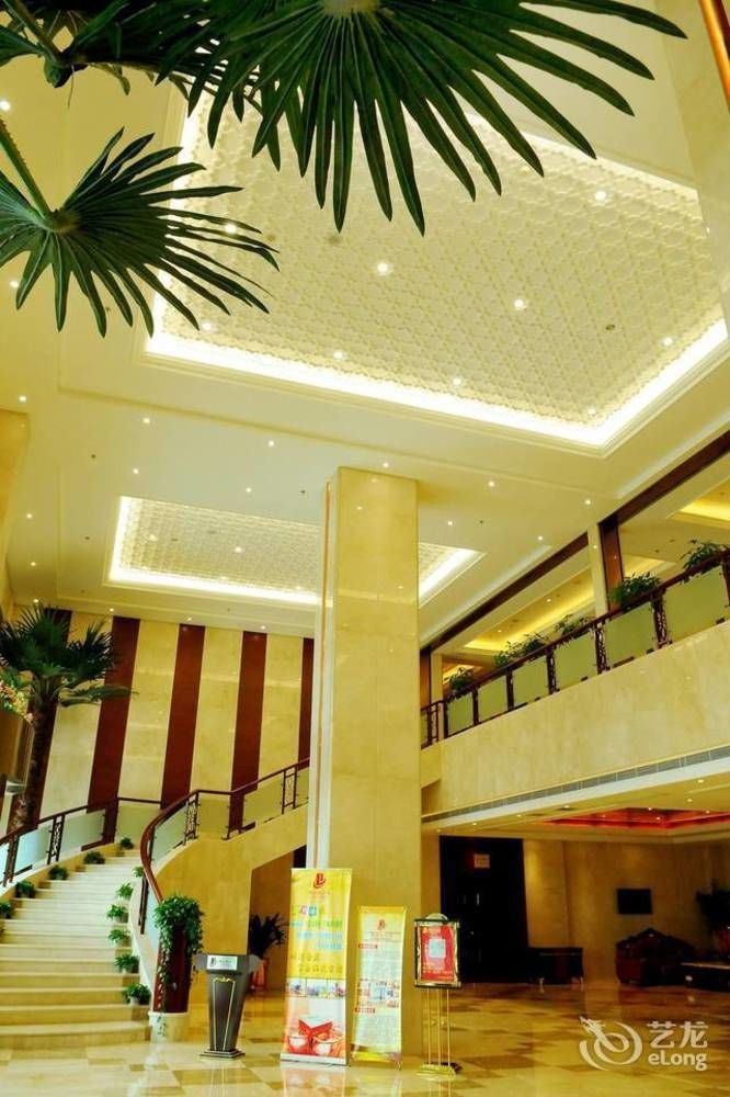 Jinhu Hotel Nanchang  Extérieur photo