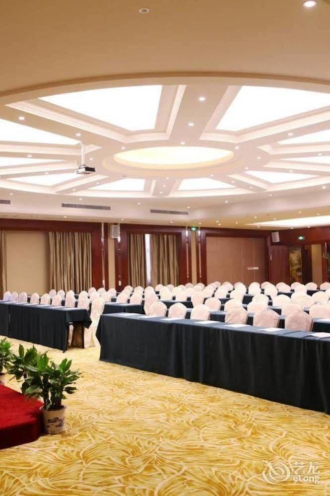 Jinhu Hotel Nanchang  Extérieur photo